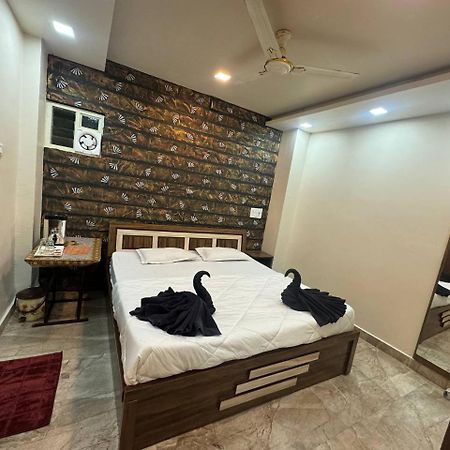 Hotel Shreeji Residency Pachmarhi Exterior photo
